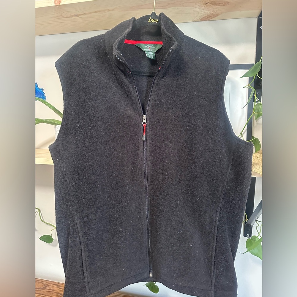 VINTAGE WOOLRICH FLEECE VEST - LIKE NEW